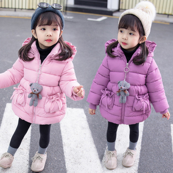 Kolmnurkse kapuutsi ja taskutega talvine lastejope tüdrukutele