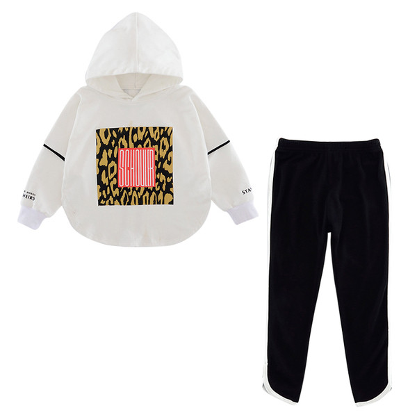 Moodne loomamustriga lastekomplekt tüdrukutele