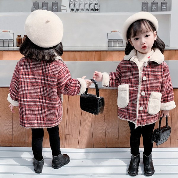 Μοντέρνο παιδικό παλτό με κουμπιά