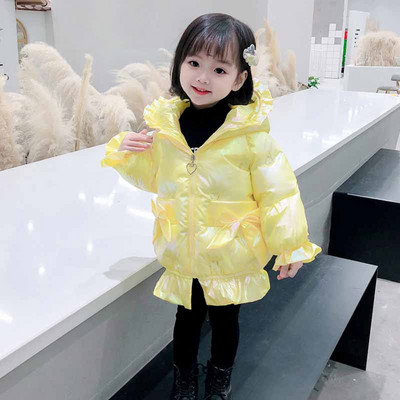 Moodne kapuutsi ja paeltega laste jope tüdrukutele