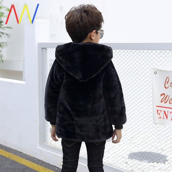 Χνουδωτό παλτό με τσέπες κατάλληλο για κορίτσια και αγόρια