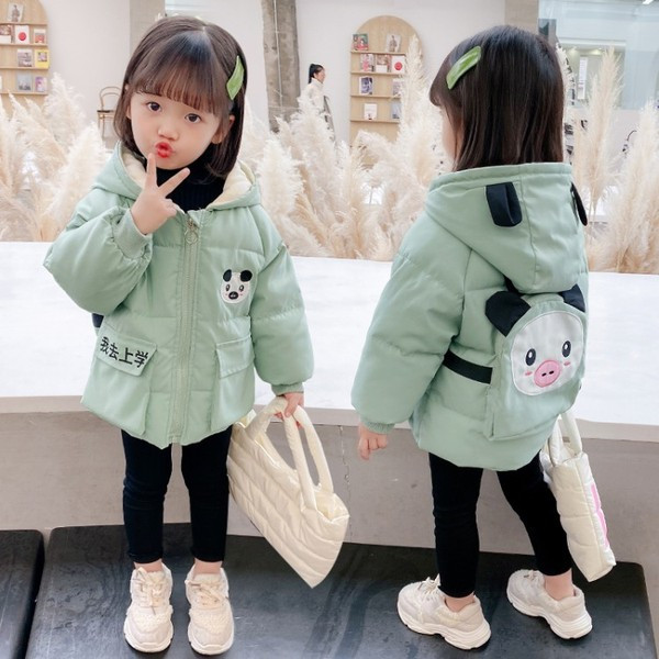 Dnevna dječja jakna s džepovima i 3D elementima