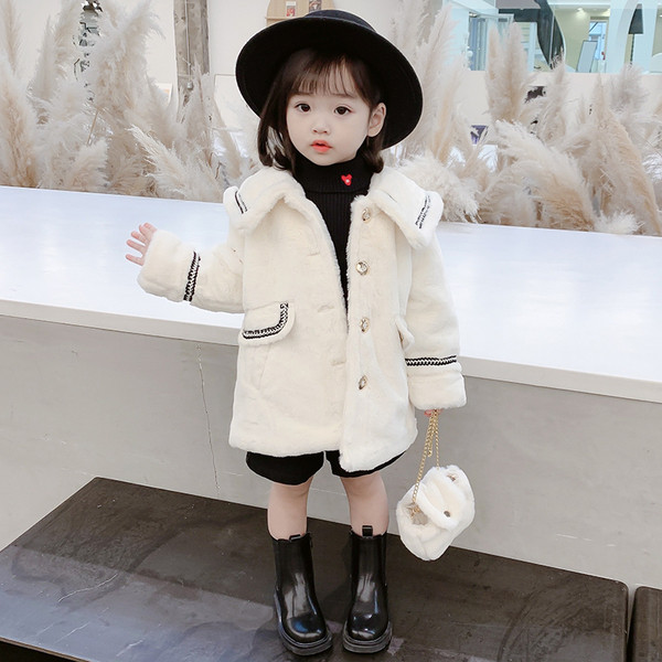 Νέο μοντέλο παιδικό παλτό με οβάλ λαιμόκοψη