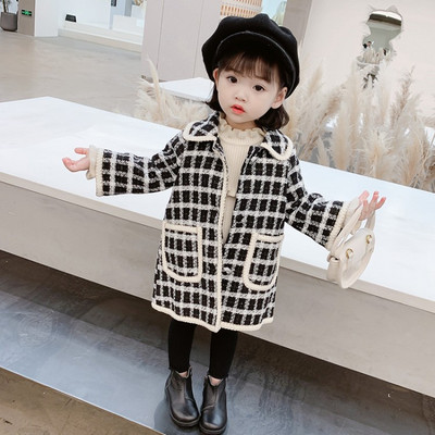 Laste pikk ruuduline mantel nööpide ja taskutega