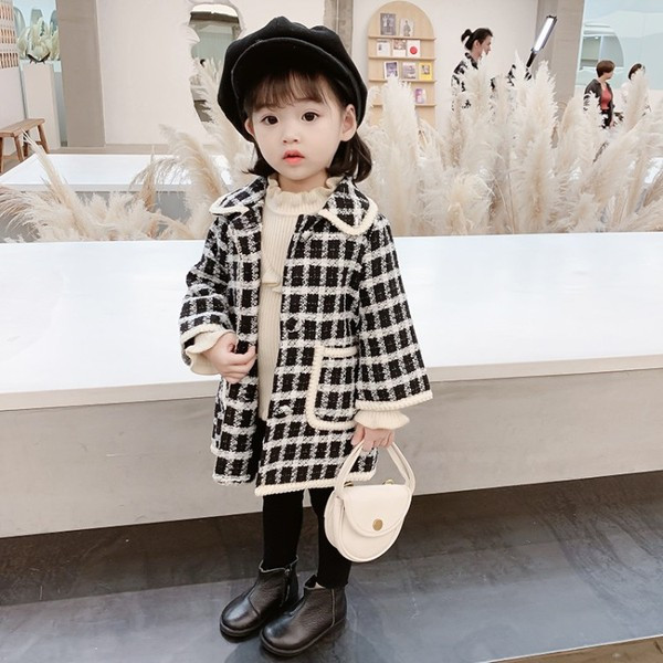 Laste pikk ruuduline mantel nööpide ja taskutega