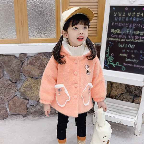 Παιδικό μπουφάν για κορίτσια με κουκούλα και κέντημα