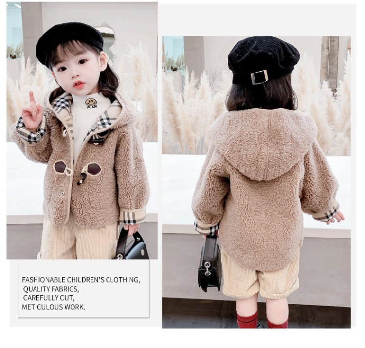 Beeži värvi kapuutsiga ja nööpidega laste sulejope