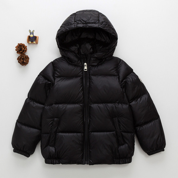 Kapuutsi ja embleemiga laste jope tüdrukutele ja poistele