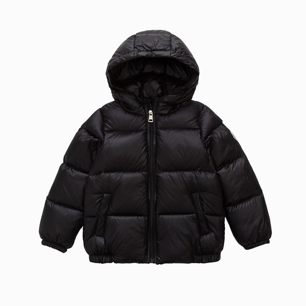 Kapuutsi ja embleemiga laste jope tüdrukutele ja poistele