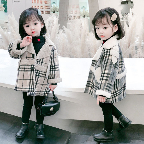 Παιδικό παλτό καρό για κορίτσια με κουμπιά
