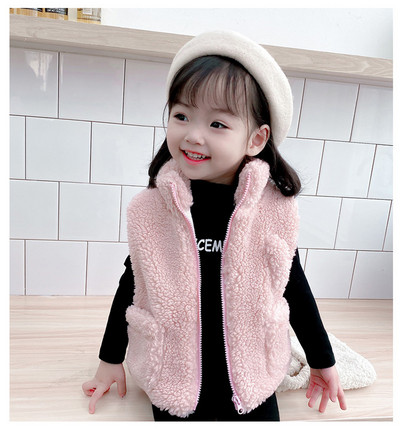 Kohev lukuga ja taskutega lastevest tüdrukutele