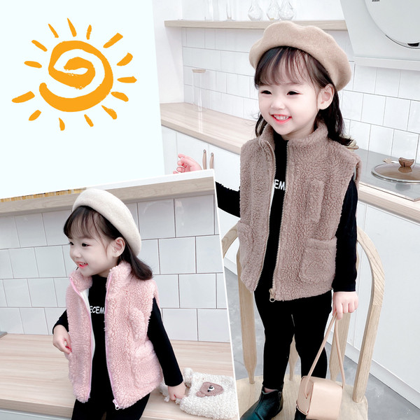 Kohev lukuga ja taskutega lastevest tüdrukutele