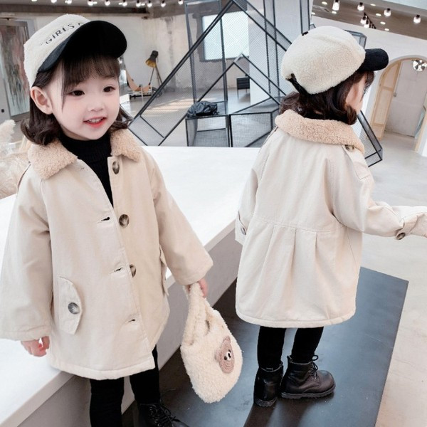 Moodne laste sügisjope, mis sobib tüdrukutele beežis värvitoonis