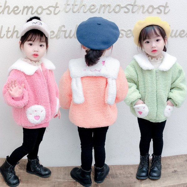 Tüdrukutele sobiv lukuga ja taskutega laste sulejope