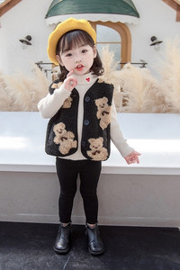 Hetkel kahe mudeliga lastevest tüdrukutele