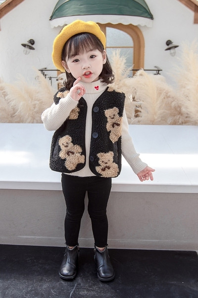 Hetkel kahe mudeliga lastevest tüdrukutele