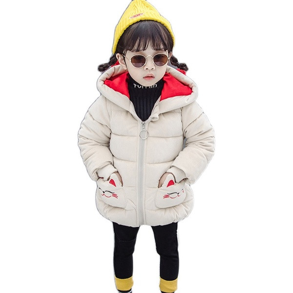 Aplikatsiooni ja kapuutsiga laste talvejope tüdrukutele