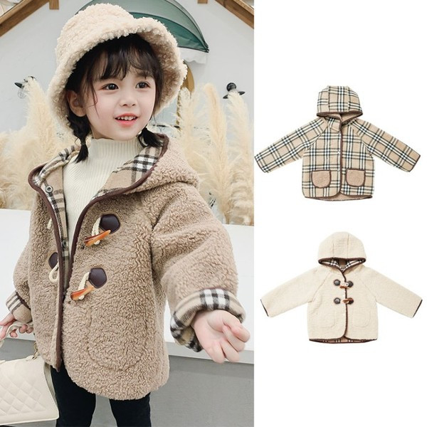 Kapuutsiga ja nööpidega laste sulejope tüdrukutele