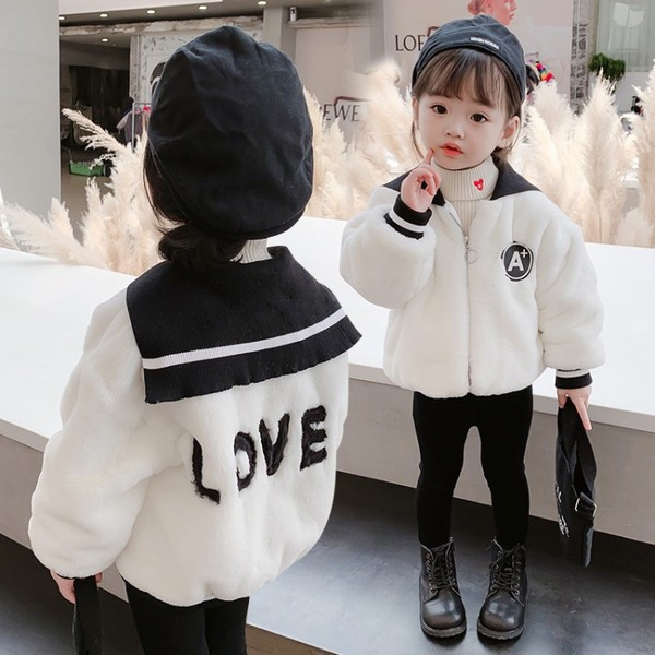 Tüdrukutele sobiv lukuga laste vabaaja sulejope