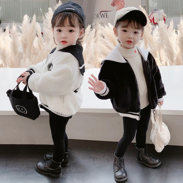 Tüdrukutele sobiv lukuga laste vabaaja sulejope