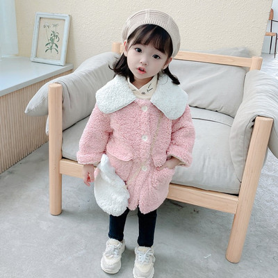 Igapäevane taskute ja nööpidega laste sulejope