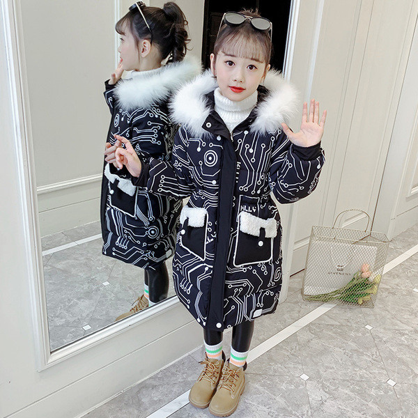 Uue mudeli kapuutsiga ja värviliste aplikatsioonidega laste jope