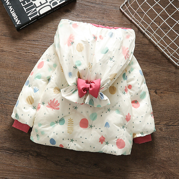 Kapuutsiga ja paelaga laste jope tüdrukutele