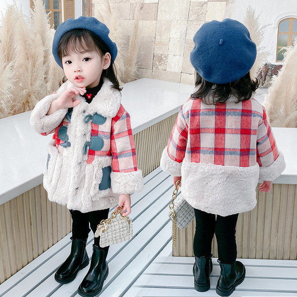 Laste ruuduline mantel udusulgedega tüdrukutele