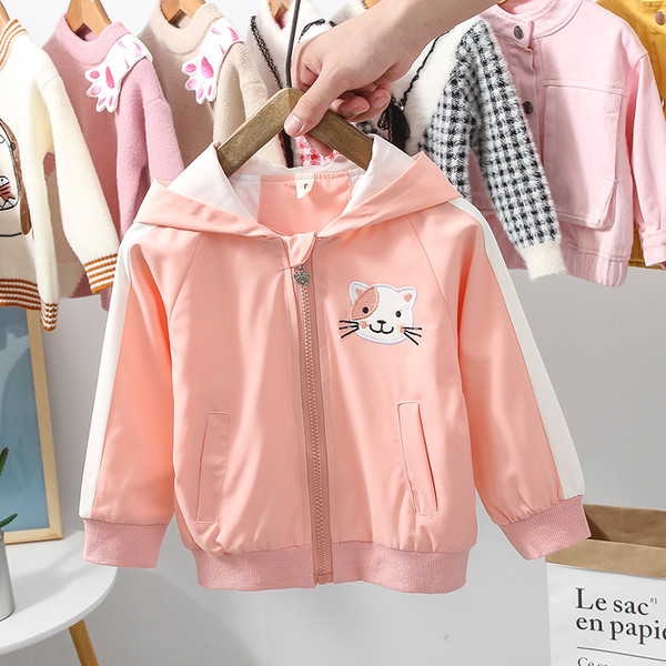 Tikandite ja kapuutsiga igapäevane laste jope