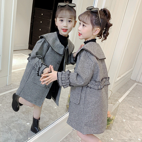 Παιδικό παλτό καρό με βολάν στη μέση