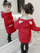 Μακρύ παιδικό μπουφάν για κορίτσια με τρισδιάστατο στοιχείο στην κουκούλα