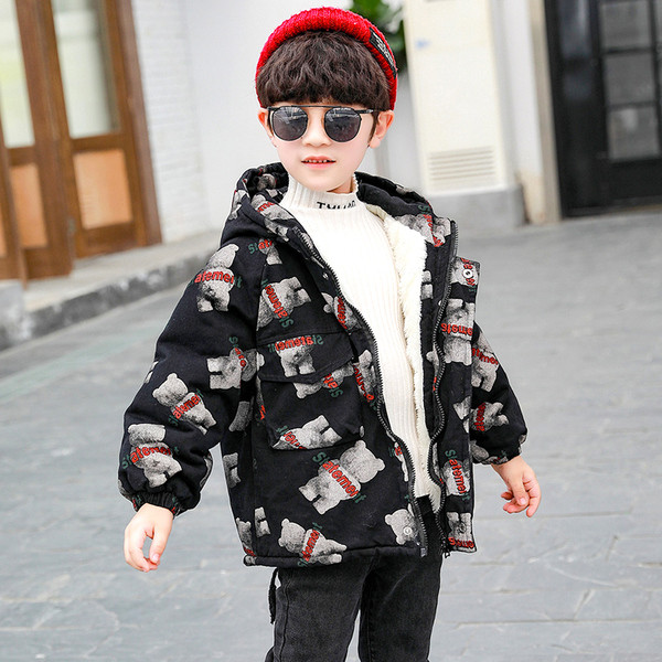 Καθημερινό παιδικό μπουφάν για αγόρια με κουκούλα και χρωματιστό μοτίβο