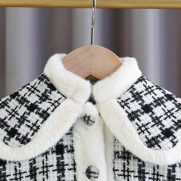 Kõrge kraega laste ruuduline mantel tüdrukutele