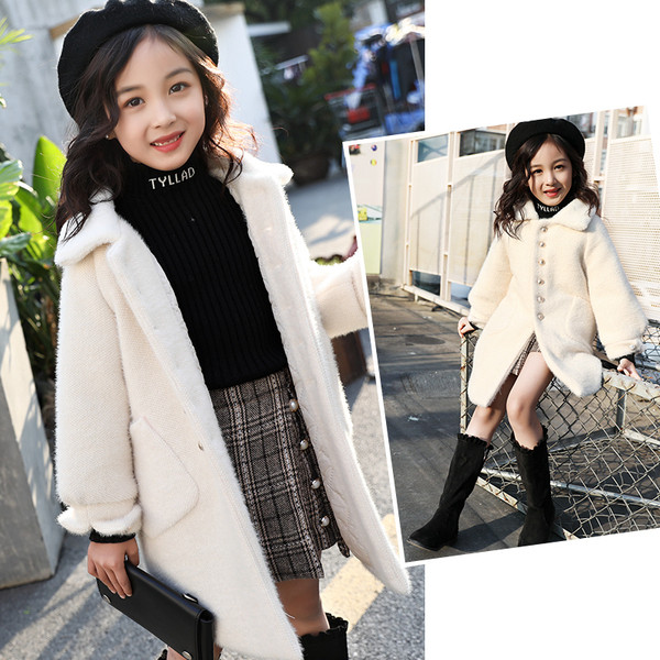 Κομψό παιδικό παλτό με κουμπιά