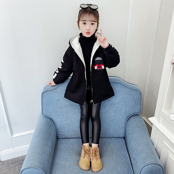 Παιδικό μπουφάν για κορίτσια με μαλακή επένδυση και κέντημα