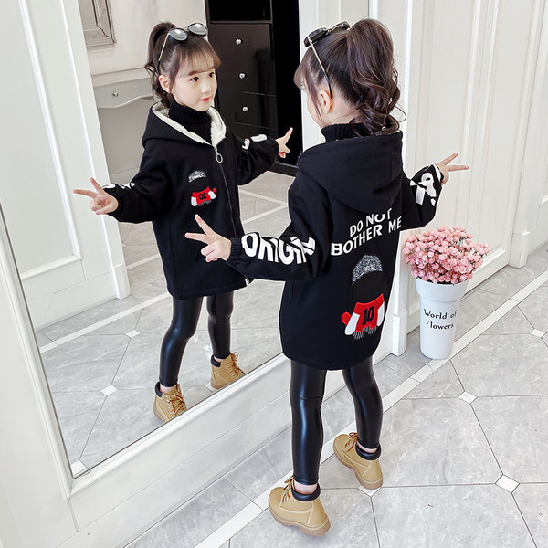 Παιδικό μπουφάν για κορίτσια με μαλακή επένδυση και κέντημα