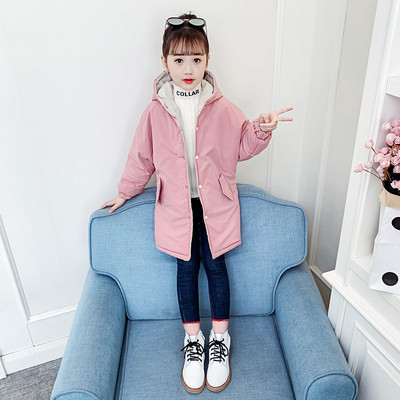 Laste sügis-talvine jope tikandiga seljal