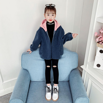 Kapuutsiga kohev laste sügisjope