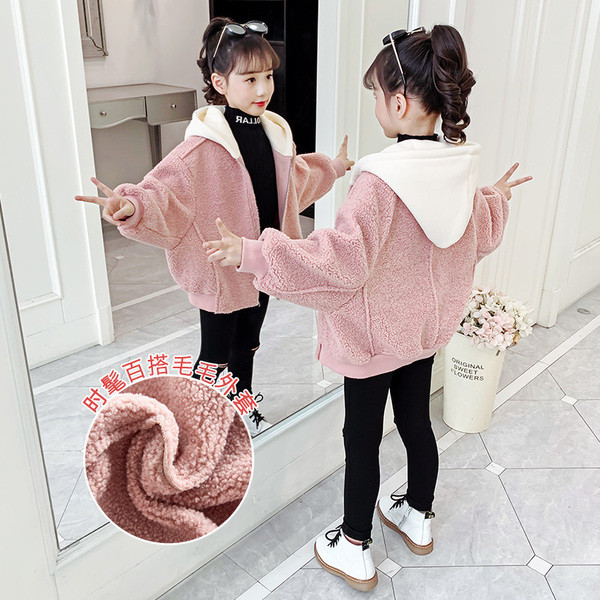 Kapuutsiga kohev laste sügisjope