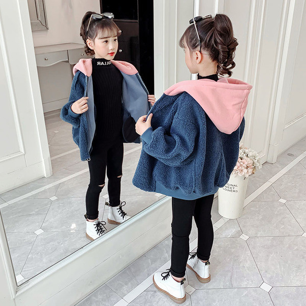 Kapuutsiga kohev laste sügisjope