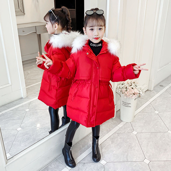 Moodne sulekapuutsiga ja elastse vöökohaga laste jope