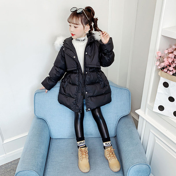 Moodne sulekapuutsiga ja elastse vöökohaga laste jope