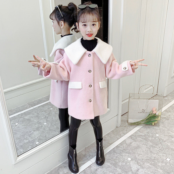 Χνουδωτό παιδικό παλτό με τσέπες σε ροζ χρώμα