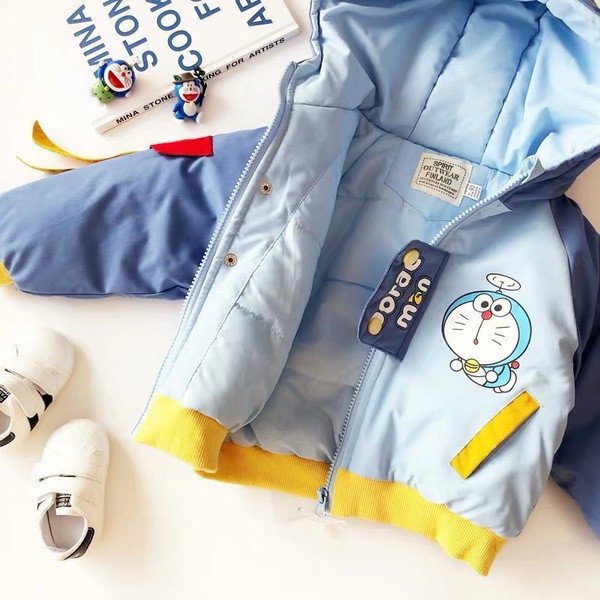 Παιδικό χειμερινό μπουφάν με απλικέ χρώμα κατάλληλο για αγόρια