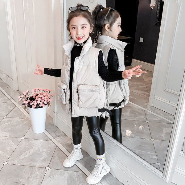 Παιδικό γιλέκο για κορίτσια με κουμπιά και τσέπες