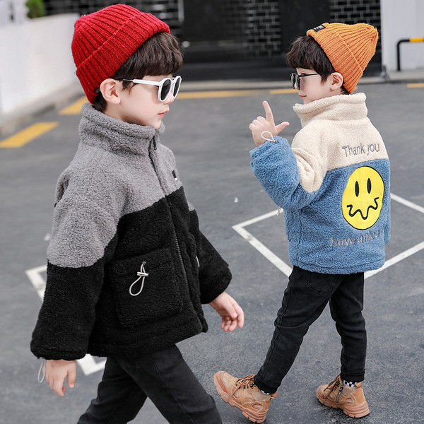 Καθημερινό παιδικό μπουφάν για αγόρια με ψηλό γιακά και κέντημα