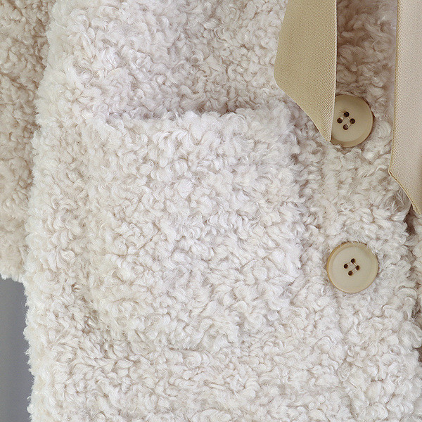 Novi model dječjeg kaputa s ovratnikom i trakom