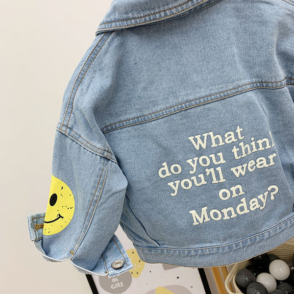 Παιδικό τζιν μπουφάν με επιγραφές και απλικέ - μοντέλο unisex