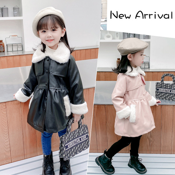 Moodne sooja voodri ja nööpidega laste nahktagi tüdrukutele