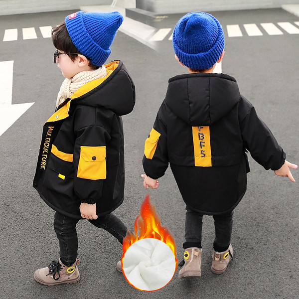 Pehme voodri ja kapuutsiga talvine laste jope poistele